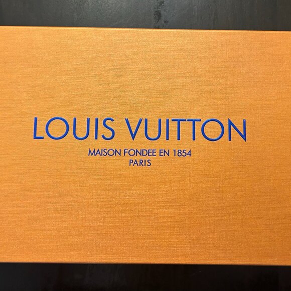 Louis Vuitton Black Monogram Scarf NWT - Picture 5 of 5